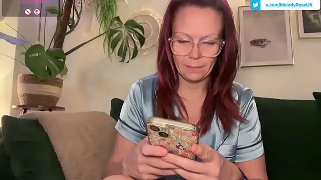 MelodyRoseUk online show from 02/11/26, 09:36