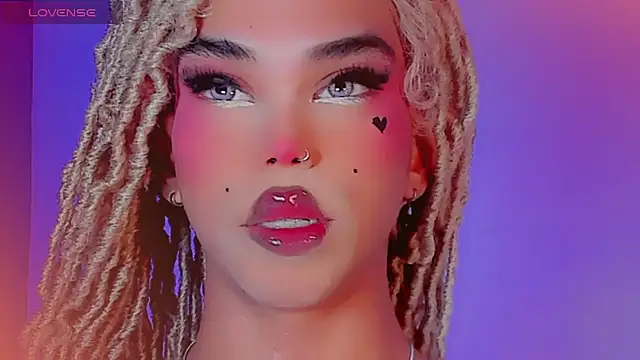 DanniLee  online show from 04/12/26, 06:02