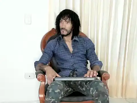 Snapshot of KarlMarley1 chatting on 02/20/25, 06:28 KarlMarley1 online show from 02/20/25, 06:28