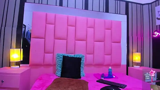 Brithanyslim online show from 12/30/24, 08:04