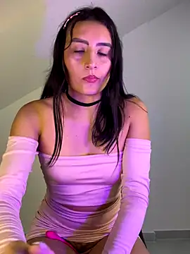 Snapshot of EmySofia chatting on 11/08/25, 02:56 EmySofia online show from 11/08/25, 02:56