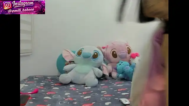 Snapshot of tamy_ian chatting on 03/11/26, 08:09 tamy ian online show from 03/11/26, 08:09