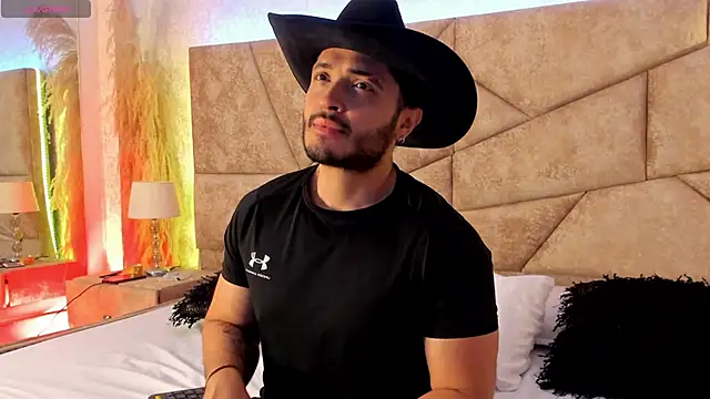 Snapshot of JossAckland chatting on 01/13/26, 08:03 JossAckland online show from 01/13/26, 08:03