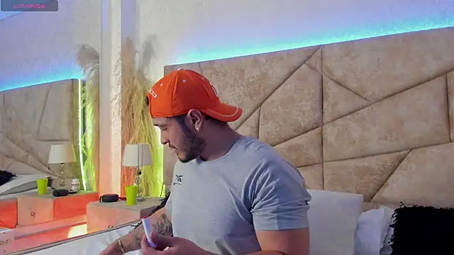 Snapshot of JossAckland chatting on 02/18/26, 07:43 JossAckland online show from 02/18/26, 07:43