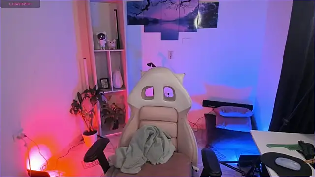 Snapshot of odelei chatting on 11/05/25, 08:58 odelei online show from 11/05/25, 08:58