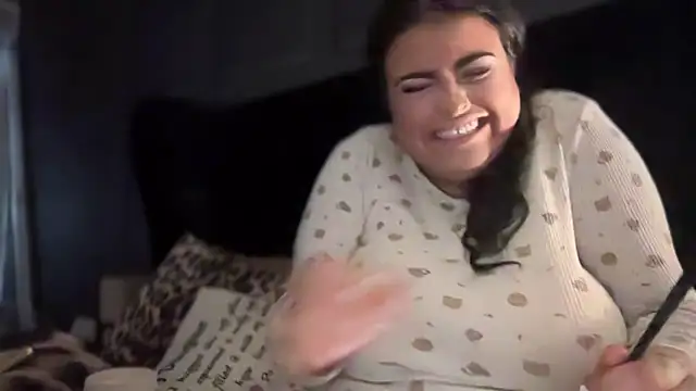 curvybabesx1 online show from 10/14/25, 02:40