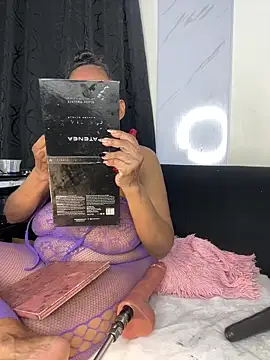 chiquimaturesexy online show from 02/15/26, 05:31