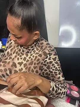 chiquimaturesexy online show from 02/17/26, 08:04