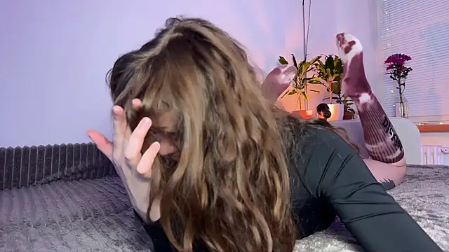 PaulaPratt online show from 11/21/25, 05:50