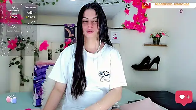 Madisson Ivanova online show from 01/08/25, 10:06