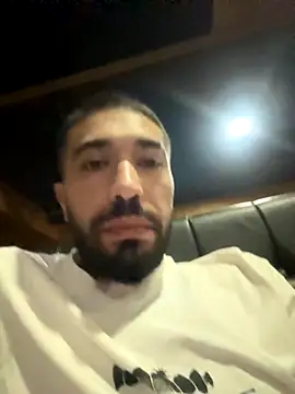 Snapshot of djtimka chatting on 10/06/25, 04:59 djtimka online show from 10/06/25, 04:59