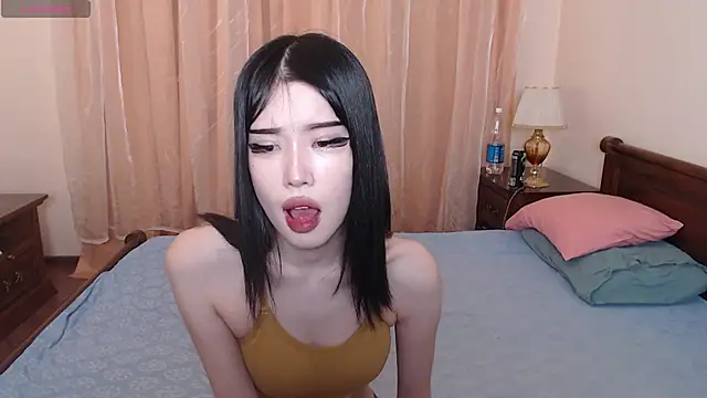 Snapshot of Velvetsky_1 chatting on 12/19/24, 02:46 Velvetsky 1 online show from 12/19/24, 02:46