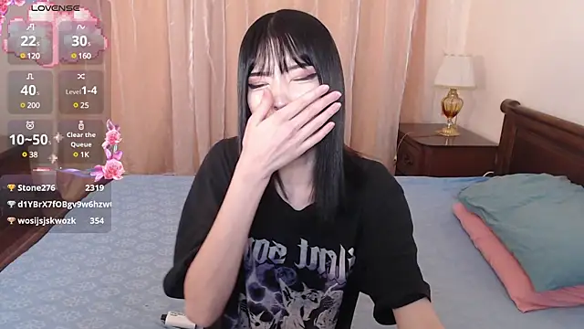 Snapshot of Velvetsky_1 chatting on 12/23/24, 01:03 Velvetsky 1 online show from 12/23/24, 01:03