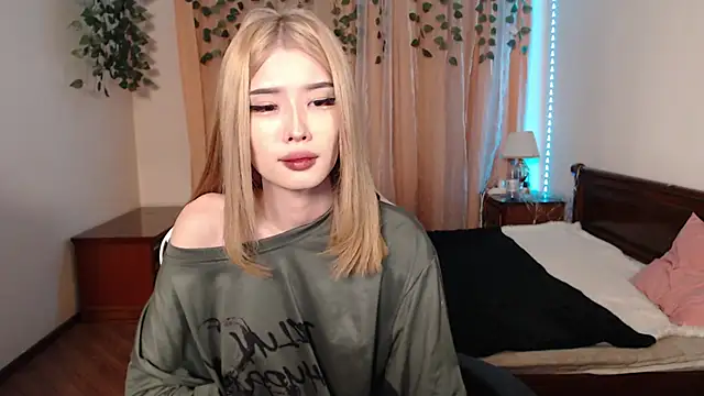 Snapshot of Velvetsky_1 chatting on 01/14/25, 03:15 Velvetsky 1 online show from 01/14/25, 03:15