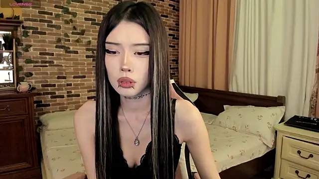 Snapshot of Velvetsky_1 chatting on 11/17/25, 07:19 Velvetsky 1 online show from 11/17/25, 07:19