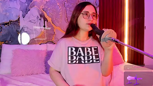 centaurigirl online show from 10/27/25, 03:54