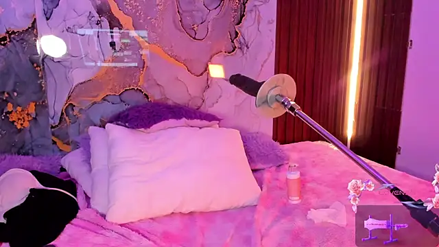 centaurigirl online show from 11/23/25, 04:34