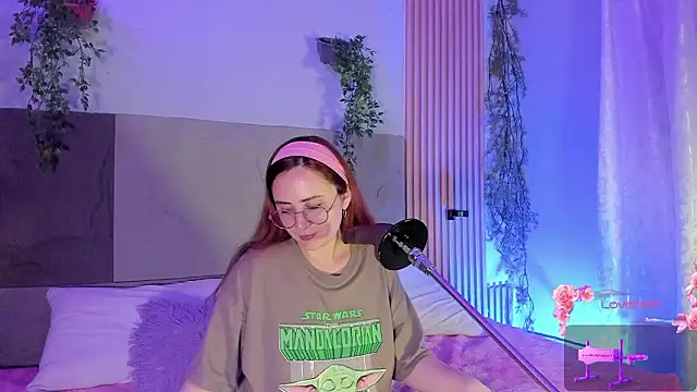 centaurigirl online show from 02/11/26, 01:54