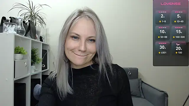 Sunny bunny6 online show from 12/22/24, 10:15