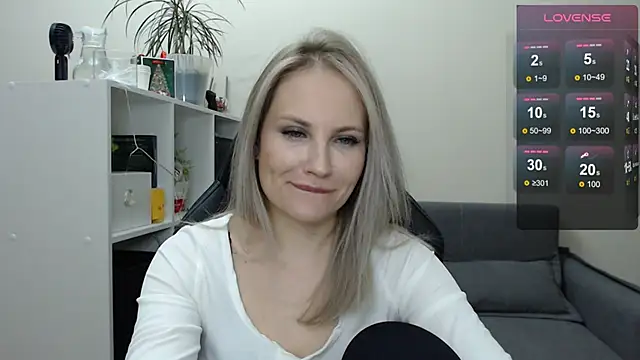 Sunny bunny6 online show from 02/11/25, 03:18