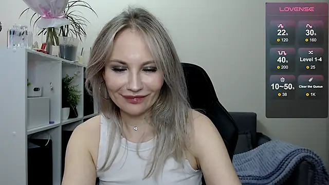 Sunny bunny6 online show from 03/12/25, 09:02