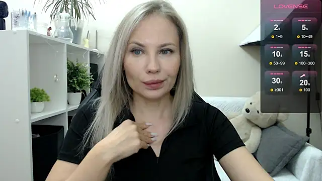 Sunny bunny6 online show from 10/20/25, 04:57