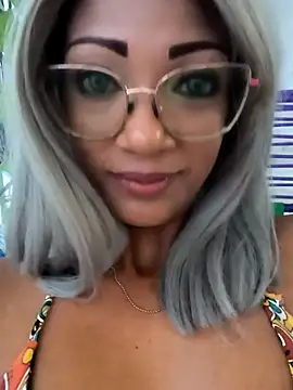 Snapshot of Amaliu_ chatting on 01/25/25, 11:11 Amaliu online show from 01/25/25, 11:11
