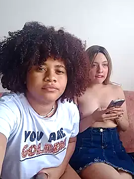 Snapshot of DANIELA_MICHEL chatting on 12/04/24, 06:17 DANIELA MICHEL online show from 12/04/24, 06:17