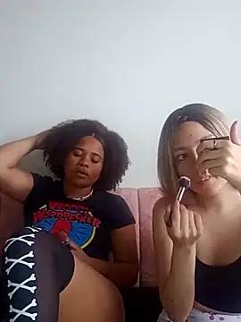 Snapshot of DANIELA_MICHEL chatting on 12/06/24, 04:17 DANIELA MICHEL online show from 12/06/24, 04:17