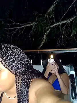 Snapshot of DANIELA_MICHEL chatting on 12/17/24, 12:23 DANIELA MICHEL online show from 12/17/24, 12:23