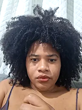 Snapshot of DANIELA_MICHEL chatting on 01/28/25, 03:47 DANIELA MICHEL online show from 01/28/25, 03:47