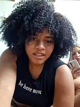 Snapshot of DANIELA_MICHEL chatting on 02/01/25, 03:50 DANIELA MICHEL online show from 02/01/25, 03:50