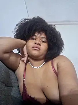 Snapshot of DANIELA_MICHEL chatting on 03/22/25, 02:03 DANIELA MICHEL online show from 03/22/25, 02:03