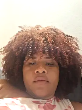 Snapshot of DANIELA_MICHEL chatting on 11/23/25, 10:31 DANIELA MICHEL online show from 11/23/25, 10:31