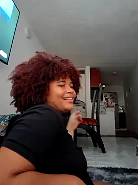 Snapshot of DANIELA_MICHEL chatting on 12/13/25, 10:04 DANIELA MICHEL online show from 12/13/25, 10:04