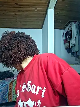 Snapshot of DANIELA_MICHEL chatting on 12/17/25, 11:22 DANIELA MICHEL online show from 12/17/25, 11:22