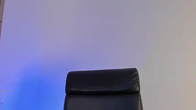 Snapshot of sarah_pierce chatting on 09/13/25, 02:22 sarah pierce online show from 09/13/25, 02:22