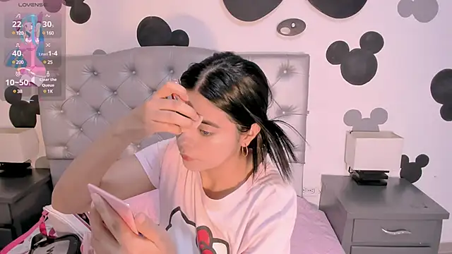  18alice online show from 03/17/25, 01:03