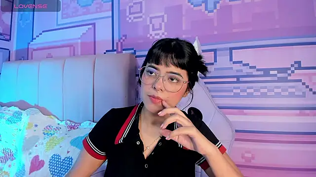  18alice online show from 02/28/26, 03:18