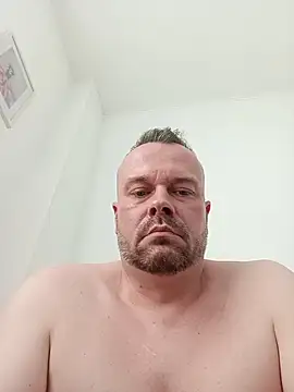 mikaaaaase online show from 04/24/26, 11:23