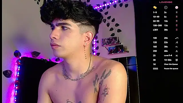 LyleBennett  online show from 02/25/25, 01:50