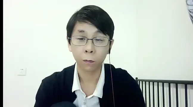 Snapshot of TGH521 chatting on 12/22/24, 11:52 TGH521 online show from 12/22/24, 11:52