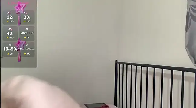 Snapshot of TGH521 chatting on 01/09/25, 04:08 TGH521 online show from 01/09/25, 04:08