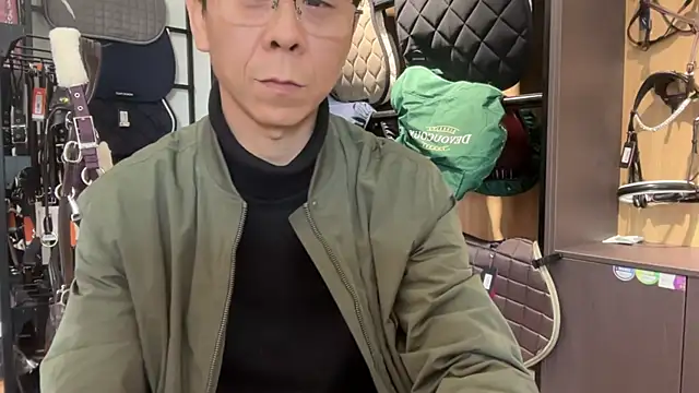 Snapshot of TGH521 chatting on 11/02/25, 02:36 TGH521 online show from 11/02/25, 02:36