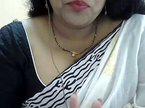 Riya riyaa online show from 10/07/25, 09:17