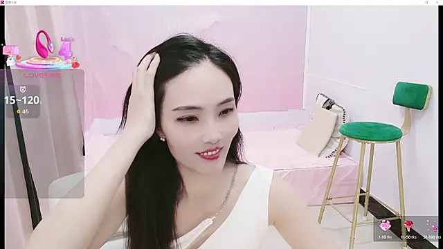 Snapshot of Mimiki-oo chatting on 09/18/25, 01:24 Mimiki-oo online show from 09/18/25, 01:24