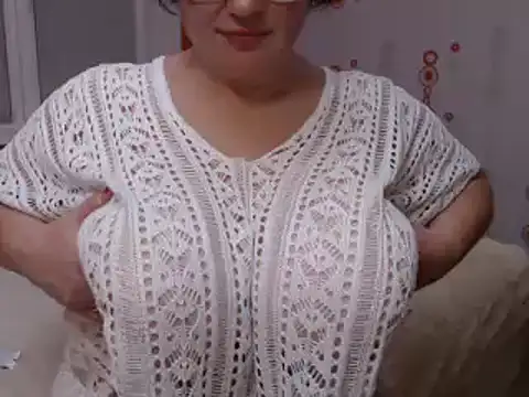 Snapshot of Nora_Star chatting on 02/13/25, 10:00 Nora Star online show from 02/13/25, 10:00