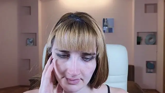 Nika Kitten online show from 02/18/25, 05:21