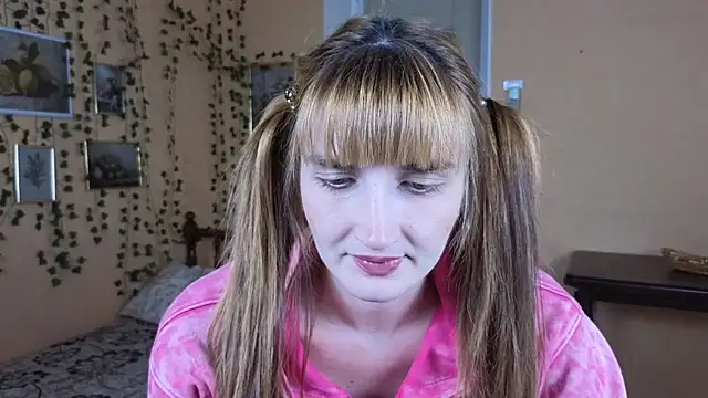 Nika Kitten online show from 02/25/25, 05:58