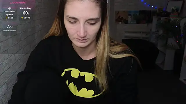 Nika Kitten online show from 12/16/25, 09:58